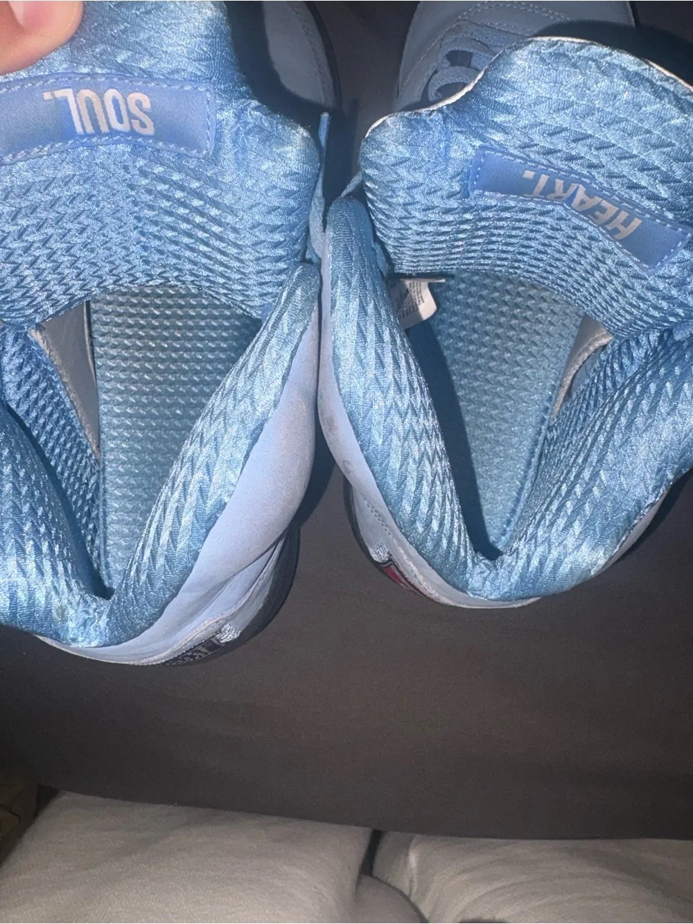 Jordan UNC Retro 5 Sneakers